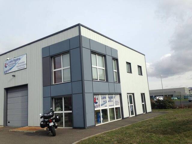 Location local bureau à Andrézieux-Bouthéon (42160)