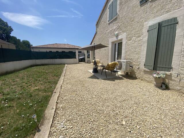 Vente immeuble 161 m² à Bourg-de-Péage (26300)