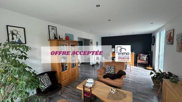 Vente appartement 3 pièces 64.63 m² à Privas (07000)