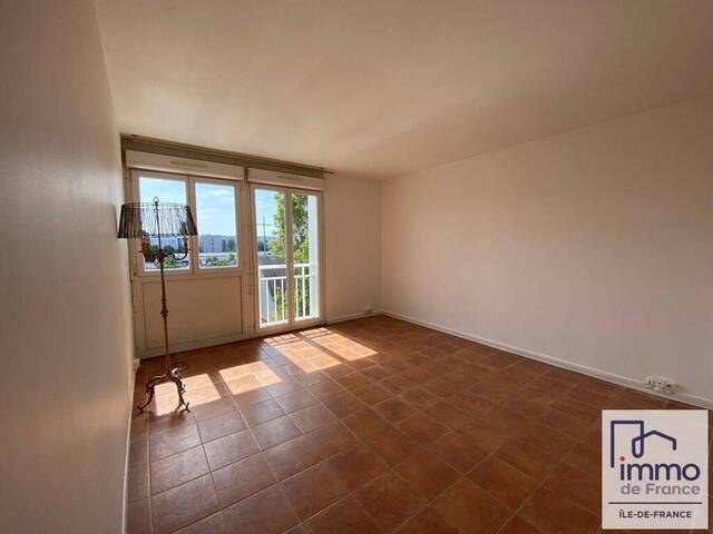 Vente appartement 3 pièces 56 m² à Viry-Châtillon (91170)