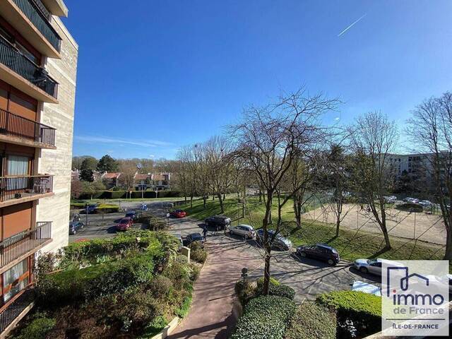 Vente appartement 4 pièces 75.71 m² à Ris-Orangis (91130)
