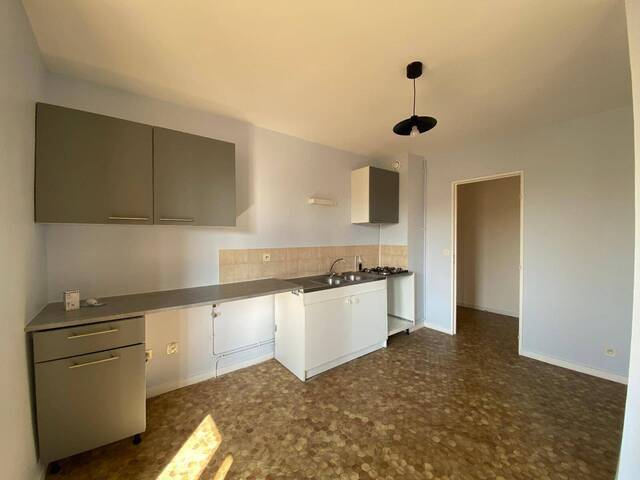 Location appartement 3 pièces 61.78 m² à Bourg-lès-Valence (26500)