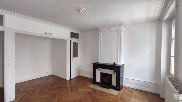 Location appartement t3 113 m² à Saint-Étienne (42000) HYPER CENTRE