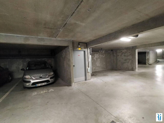 Location stationnement parking / box à Rouen (76100)