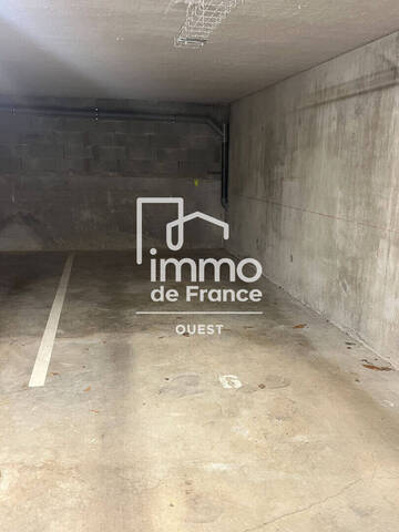 Vente stationnement parking / box à Nantes (44300)