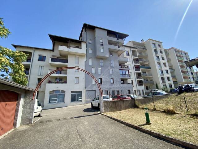 Vente appartement 5 pièces 90.79 m² à Bourg-de-Péage (26300)