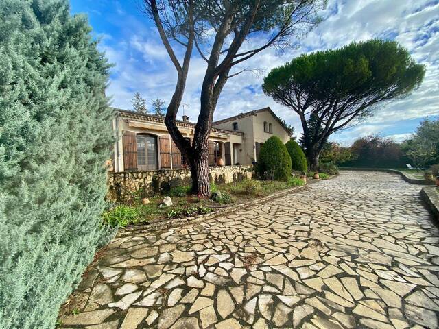 Location maison 6 pièces 165.85 m² à Aouste-sur-Sye (26400)