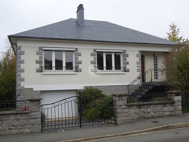 Location maison 5 pièces 77.4 m² à Évron (53600)