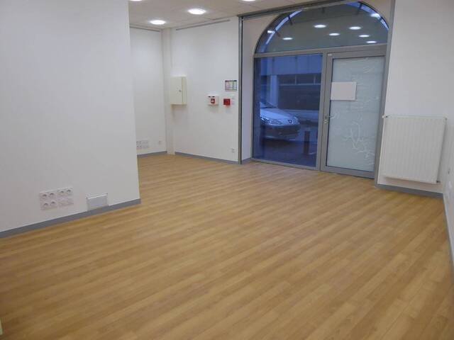 Location local locaux professionnels à Aubenas (07200)