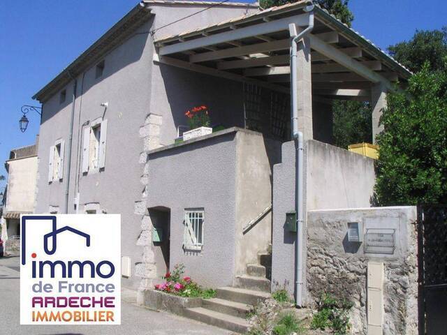 Location Appartement 4 pièces 60 m² Chomérac (07210)