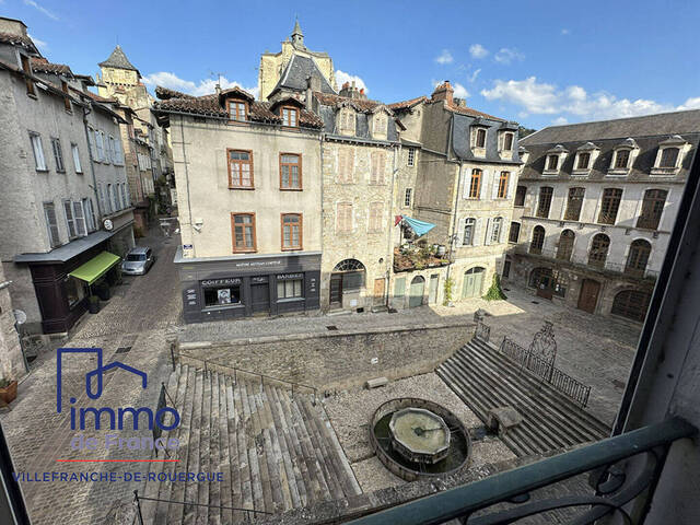 Vente appartement 4 pièces 123 m² à Villefranche-de-Rouergue (12200)