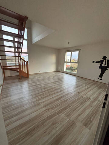 Location Appartement 3 pièces 67.49 m² Val-de-Reuil (27100)