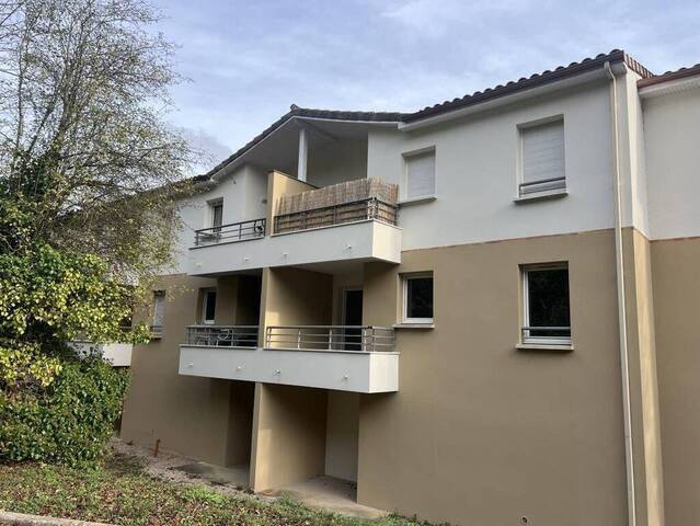 Location appartement t2 44 m² à Villefranche-de-Rouergue (12200)