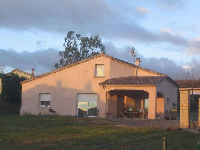 Location maison 4 pièces 82.9 m² à Saint-Sernin (07200)