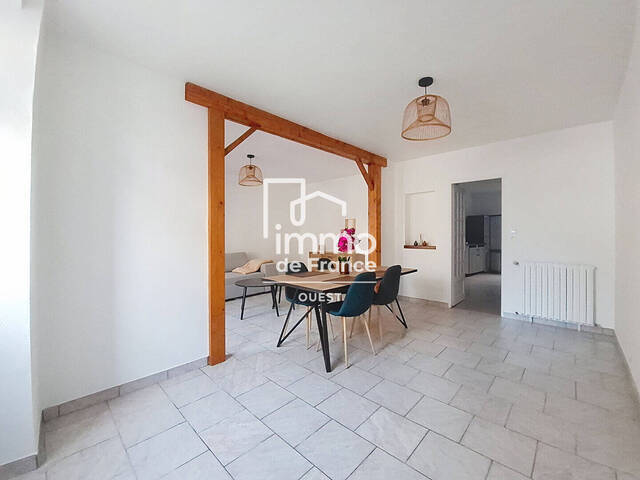 Location maison 3 pièces 83 m² à Izé (53160)