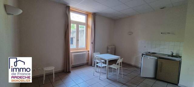 Location appartement 1 pièce 37 m² à Privas (07000) 4