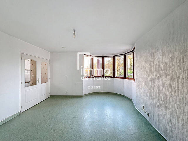 Location Appartement 1 pièce 28 m² Laval (53000)