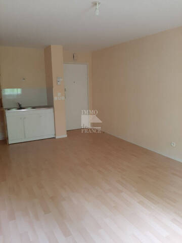 Location appartement 2 pièces 40.55 m² à La Roche-sur-Yon (85000)