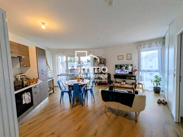 Location Appartement 2 pièces 42.68 m² Laval (53000)