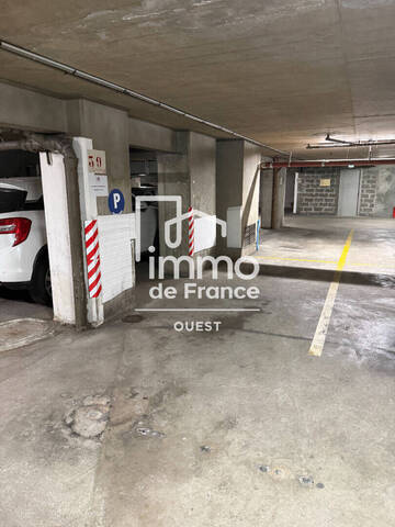 Location stationnement parking / box à Angers (49100)