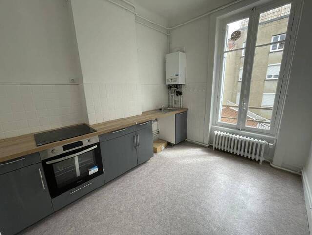Location appartement t4 104 m² à Saint-Étienne (42000) HYPER CENTRE