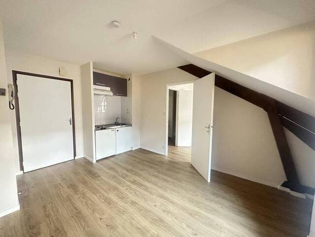 Location appartement t1 bis 2 pièces 26 m² à Rodez (12000)