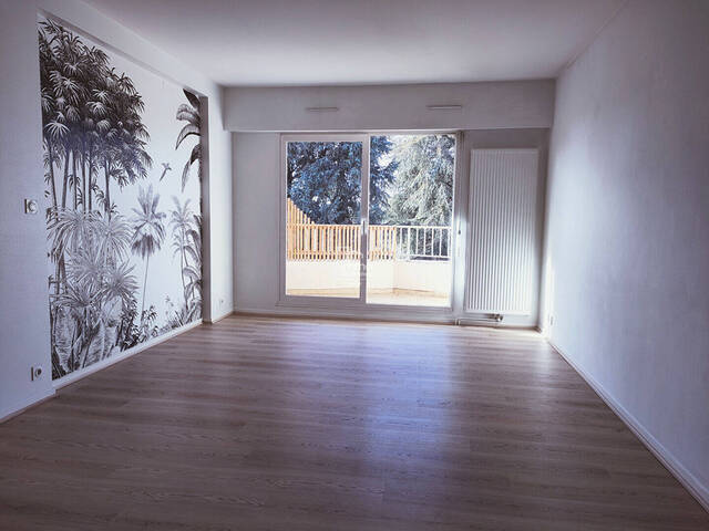 Location appartement 4 pièces 85.89 m² à Angers (49000)