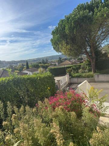 Location maison 4 pièces 125 m² à Ampuis (69420)