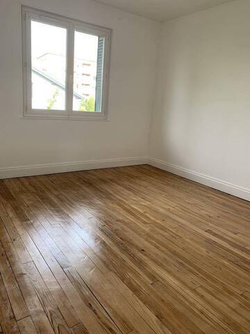 Location appartement 2 pièces 52 m² à Valence (26000)