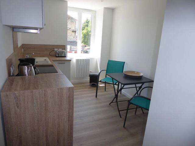 Location appartement 1 pièce 29.26 m² à Saint-Privat (07200)
