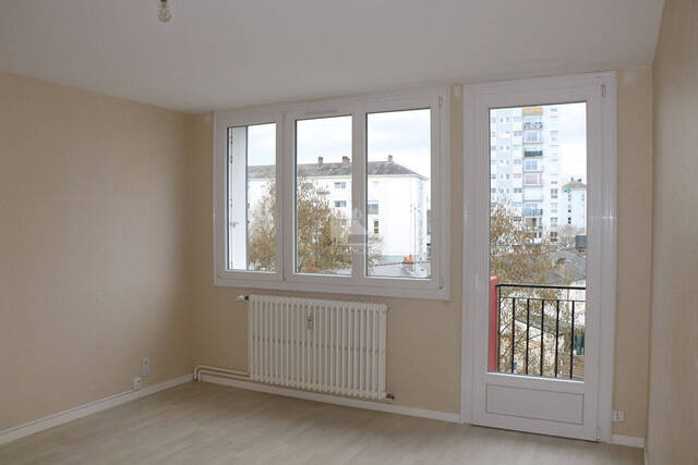Location appartement 2 pièces 45.94 m² à Laval (53000)