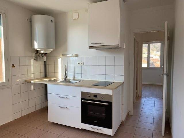 Location appartement rénové 3 pièces 56 m² à Condrieu (69420)