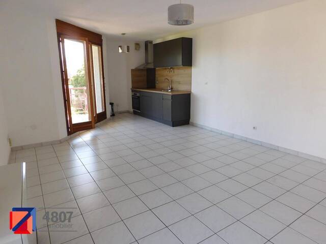 Location appartement 2 pièces 47.8 m² à La Roche-sur-Foron (74800)
