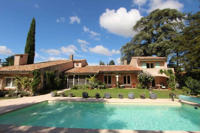 Vente maison 10 pièces 230 m² à Romans-sur-Isère (26100)