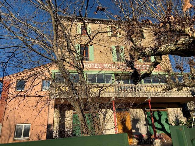 Location appartement 1 pièce 42 m² à Vogüé (07200)