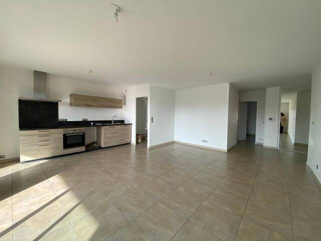 Location appartement 3 pièces 74.81 m² à Guilherand-Granges (07500)