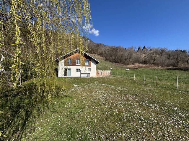 Vente maison 5 pièces 130 m² à Marignier (74970)