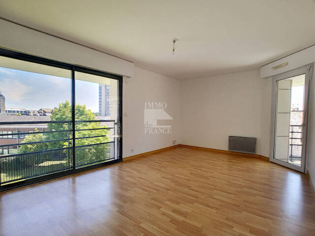 Location appartement 2 pièces 50.68 m² à Laval (53000)