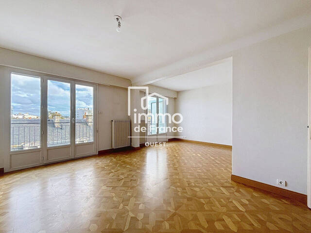 Vente appartement 4 pièces 92 m² à La Roche-sur-Yon (85000)