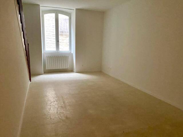 Location Appartement 3 pièces 57.85 m² Villeneuve-de-Berg (07170)