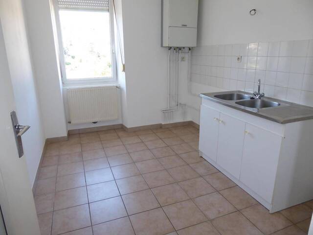 Location Appartement 3 pièces 52.5 m² Aubenas (07200)