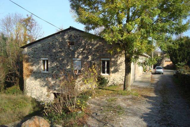 Location appartement 2 pièces 50 m² à Saint-Priest (07000)