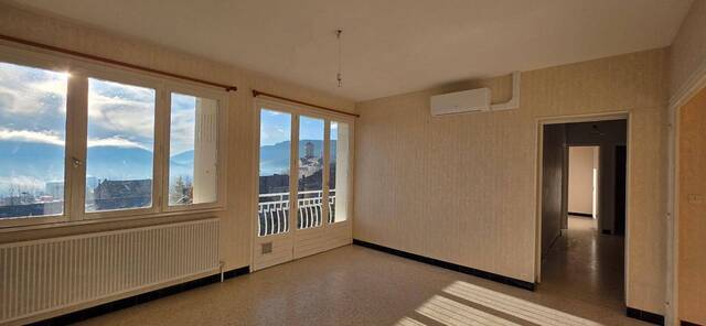 Location appartement 3 pièces 59 m² à Privas (07000)
