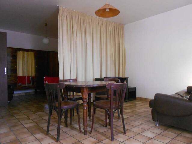 Location Appartement studio 1 pièce 39 m² Les Albres (12220)