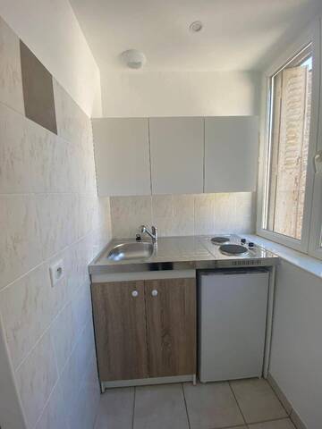 Location Appartement 1 pièce 12.11 m² Crest (26400)