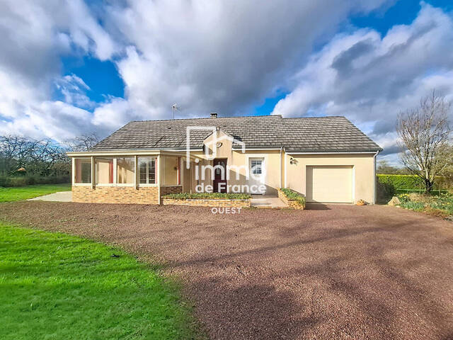 Location maison 3 pièces 80 m² à Évron (53600)