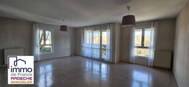 Location Appartement 4 pièces 83 m² Privas (07000)