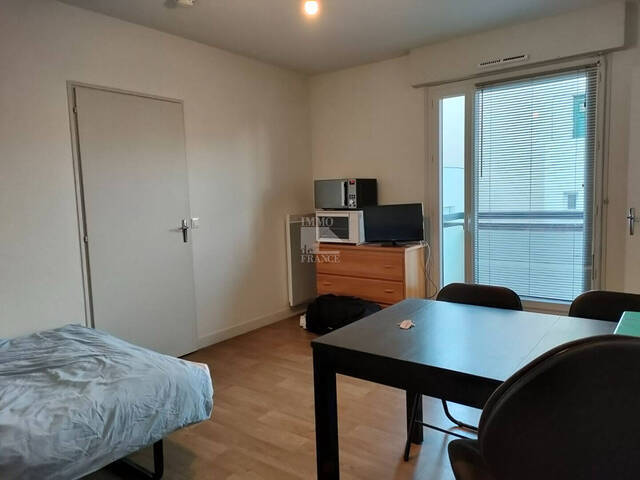 Location appartement 1 pièce 28.2 m² à Angers (49000)