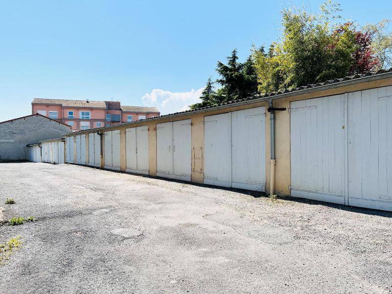 Location garage - parking garage / box à Mâcon 71000 5 - 53 €