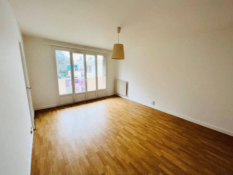 Rent apartment appartement 29.18 m² in Mâcon 71000 - 338 €